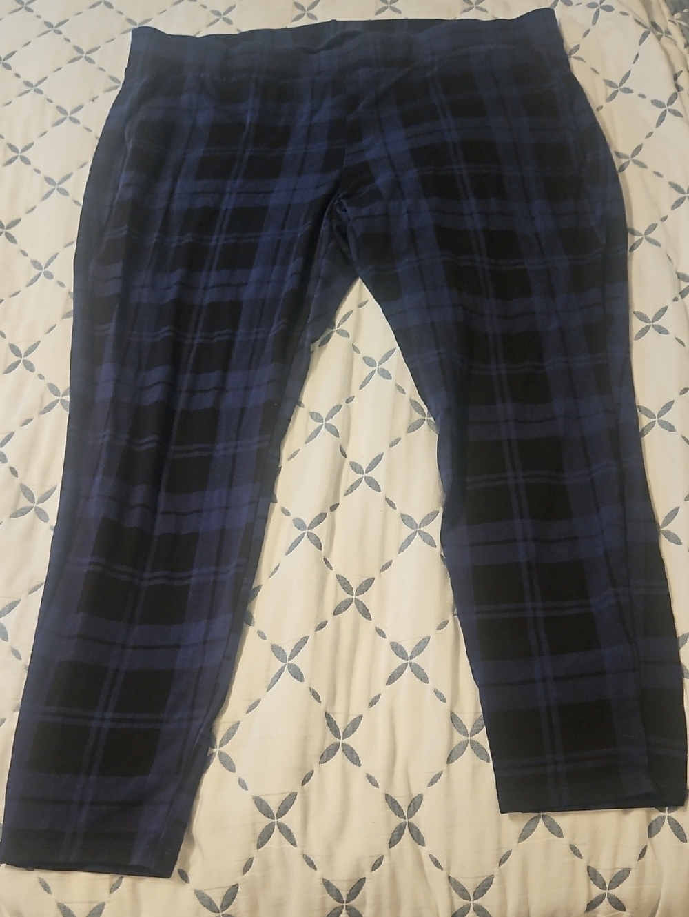 Torrid  Plaid Leggings With Pockets